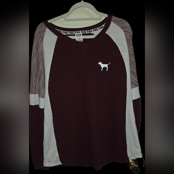 Victoria's Secret Pink Maroon V-Neck Top - Picture 4 of 8